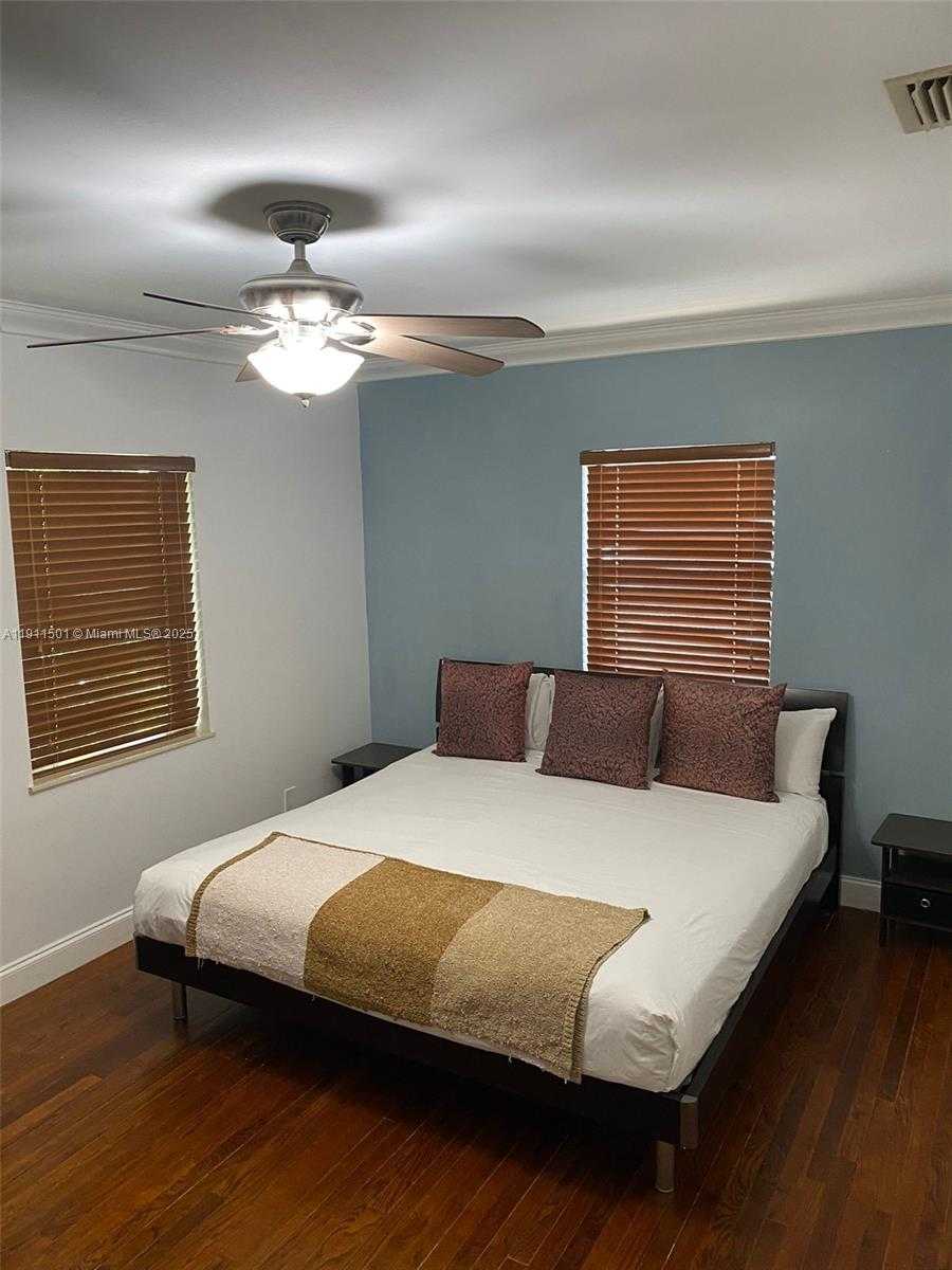 Small Image of 1516 FUNSTON ST, Hollywood Number 13