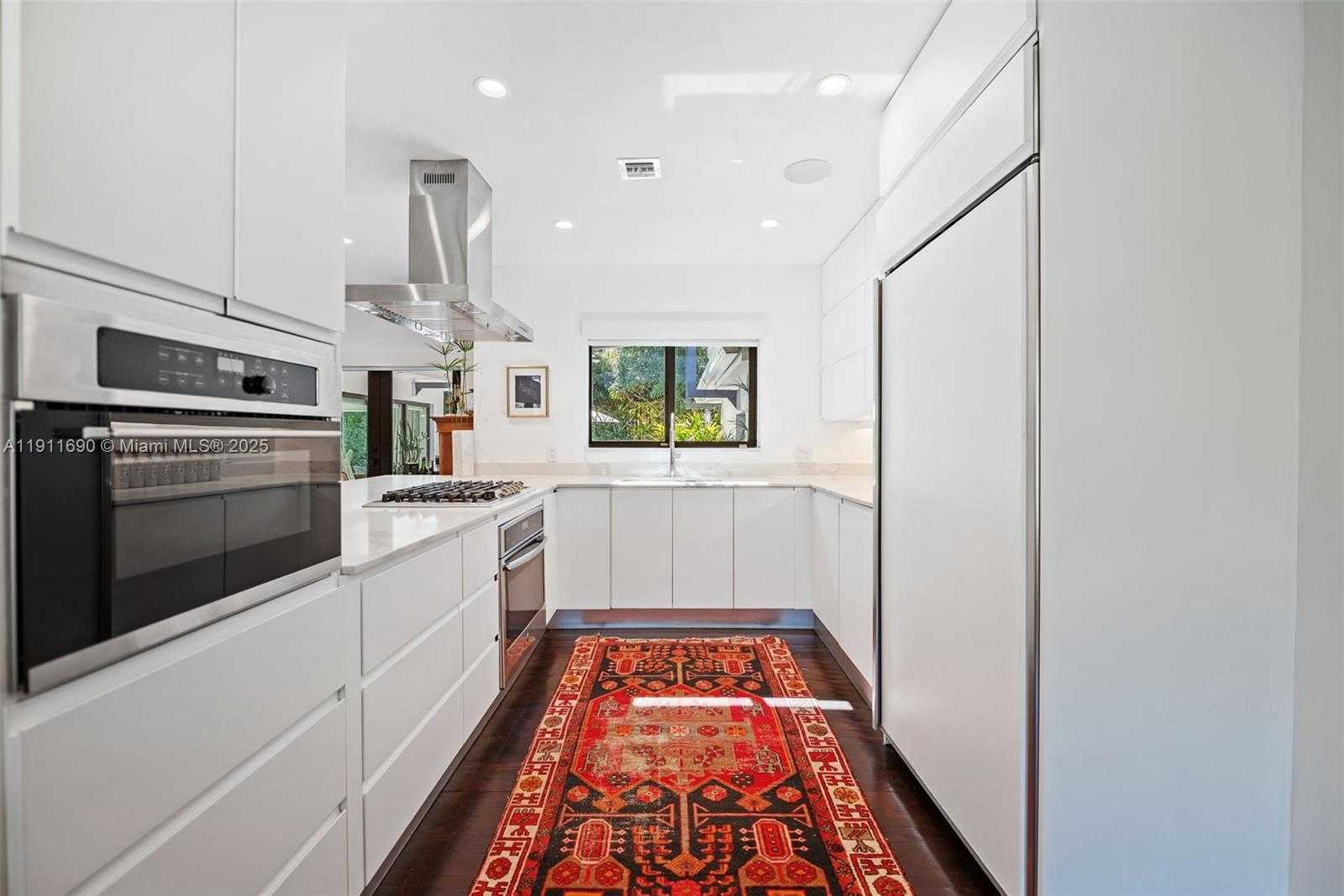 Small Image of 5840 SOUTH WEST 77TH TER, South Miami Number 11