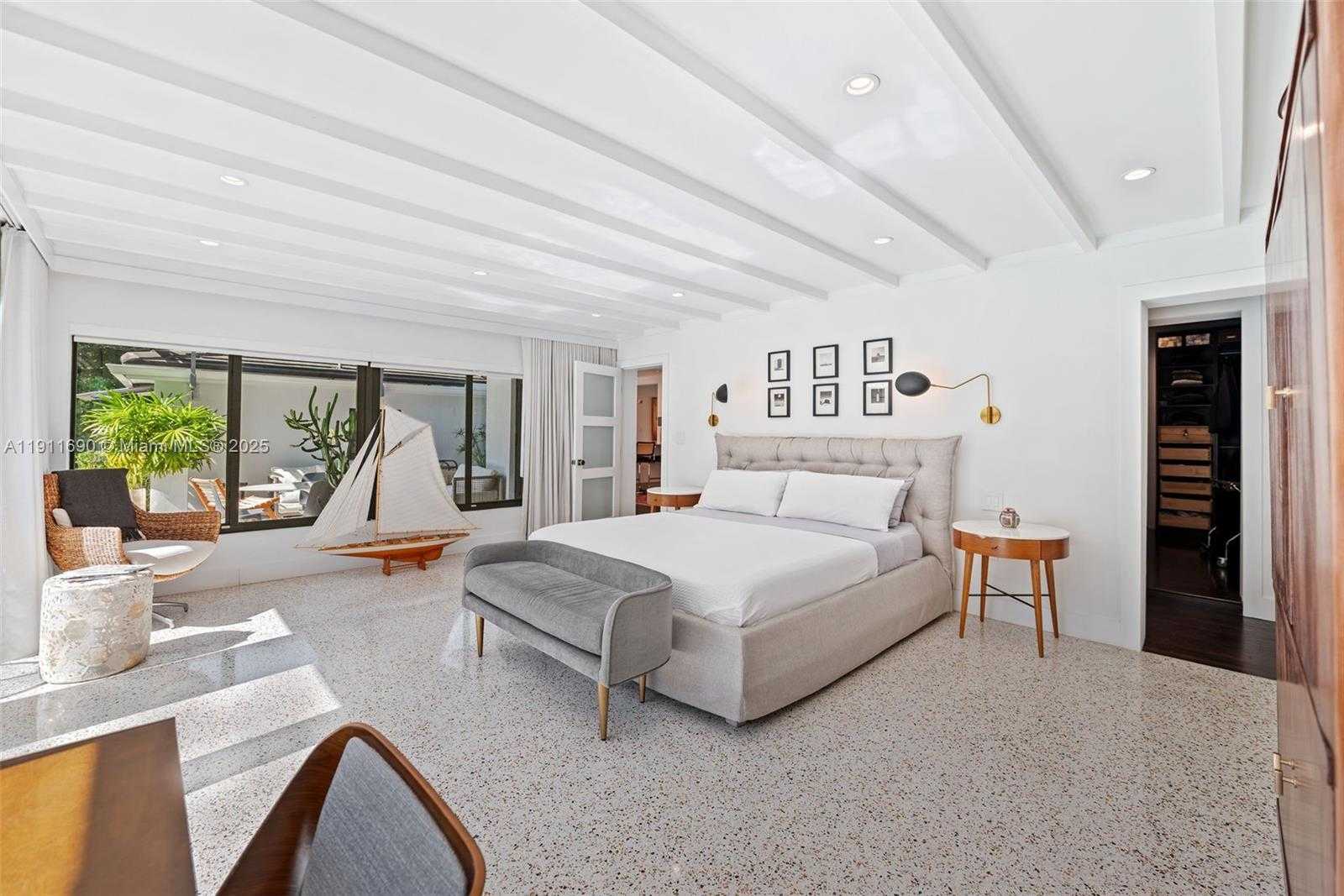 Small Image of 5840 SOUTH WEST 77TH TER, South Miami Number 15