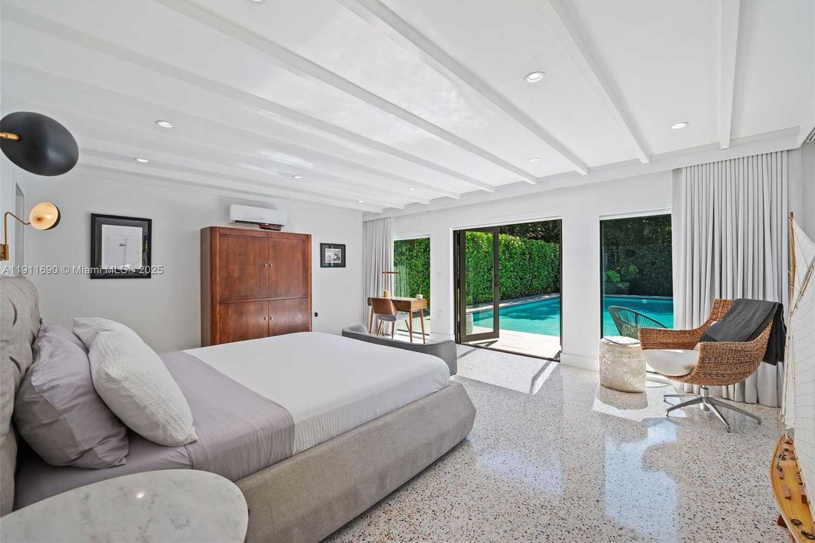 Small Image of 5840 SOUTH WEST 77TH TER, South Miami Number 16