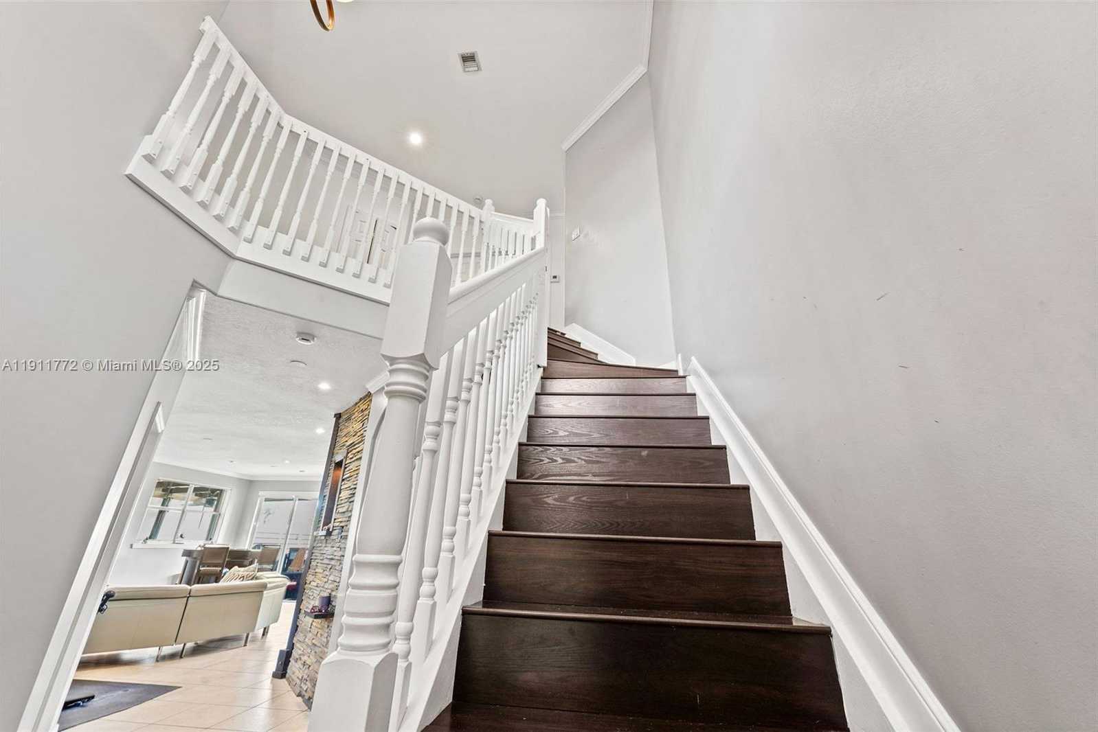 Small Image of 11258 NORTH WEST 47TH LN, Doral Number 12