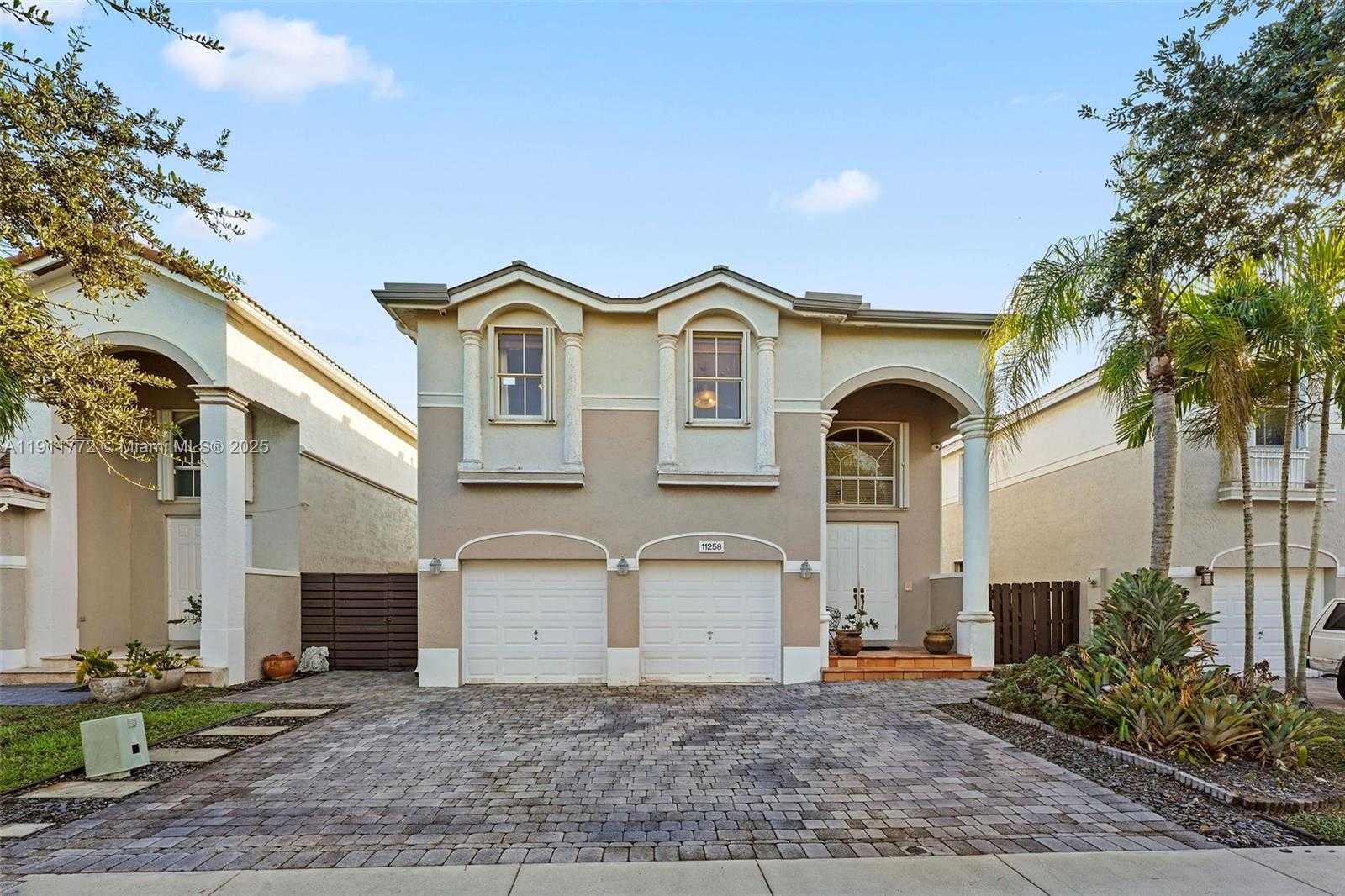 Small Image of 11258 NORTH WEST 47TH LN, Doral Number 3