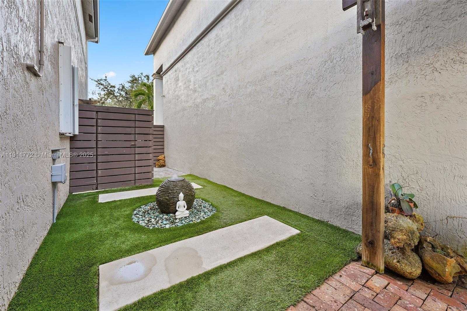 Small Image of 11258 NORTH WEST 47TH LN, Doral Number 8