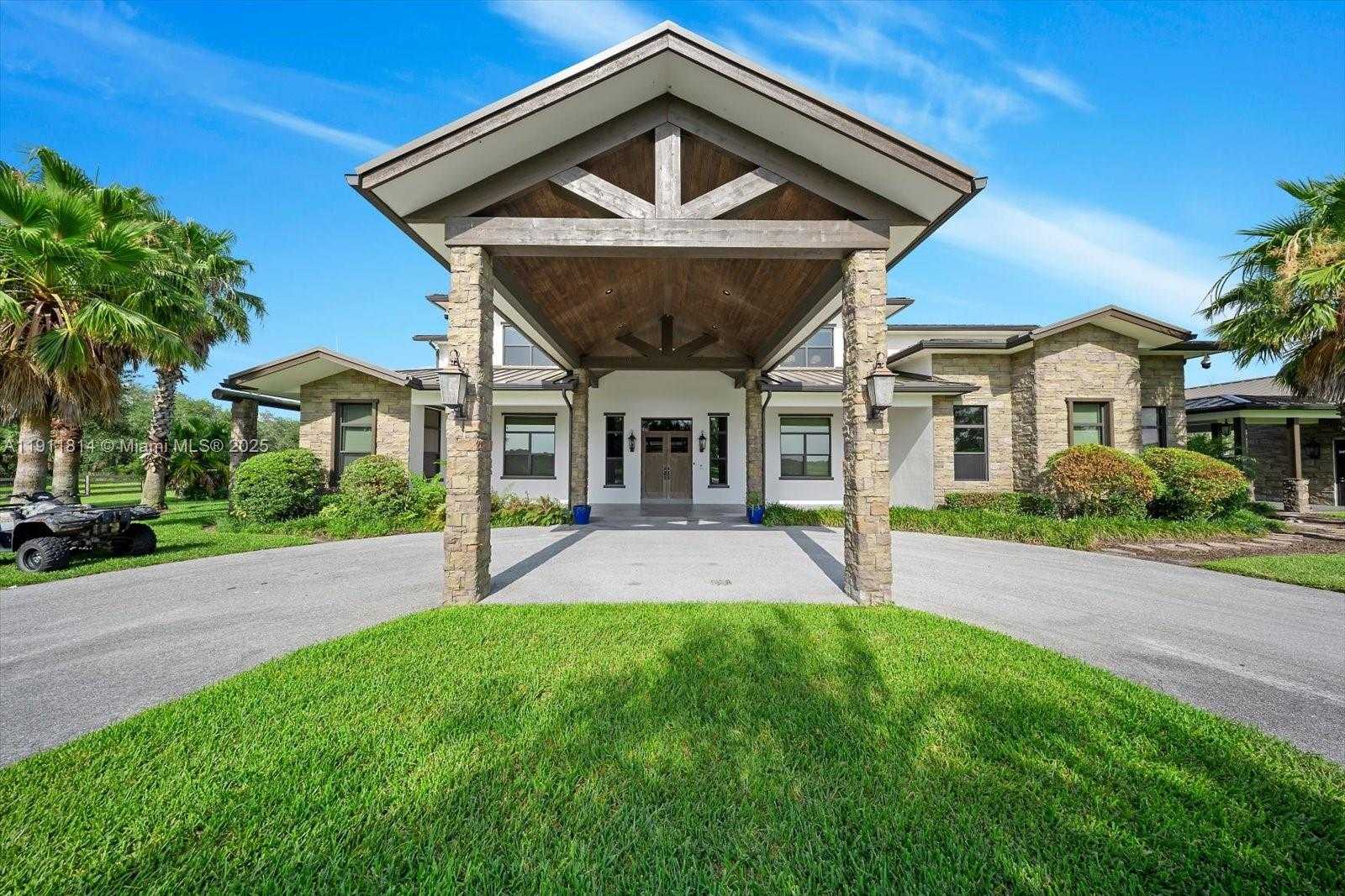 Small Image of 16675 C 24 CANAL RD, Port St. Lucie Number 38