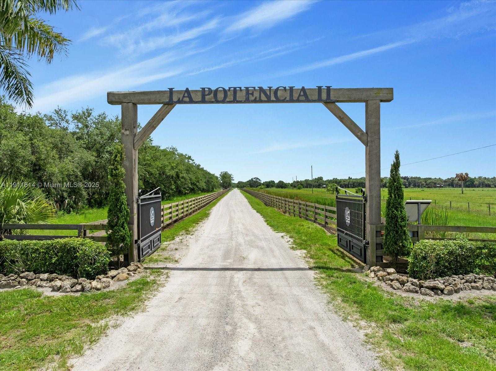 Small Image of 16675 C 24 CANAL RD, Port St. Lucie Number 41