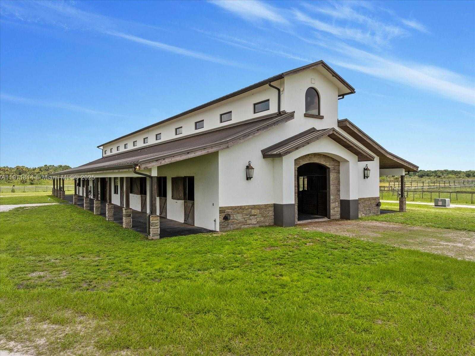 Small Image of 16675 C 24 CANAL RD, Port St. Lucie Number 42