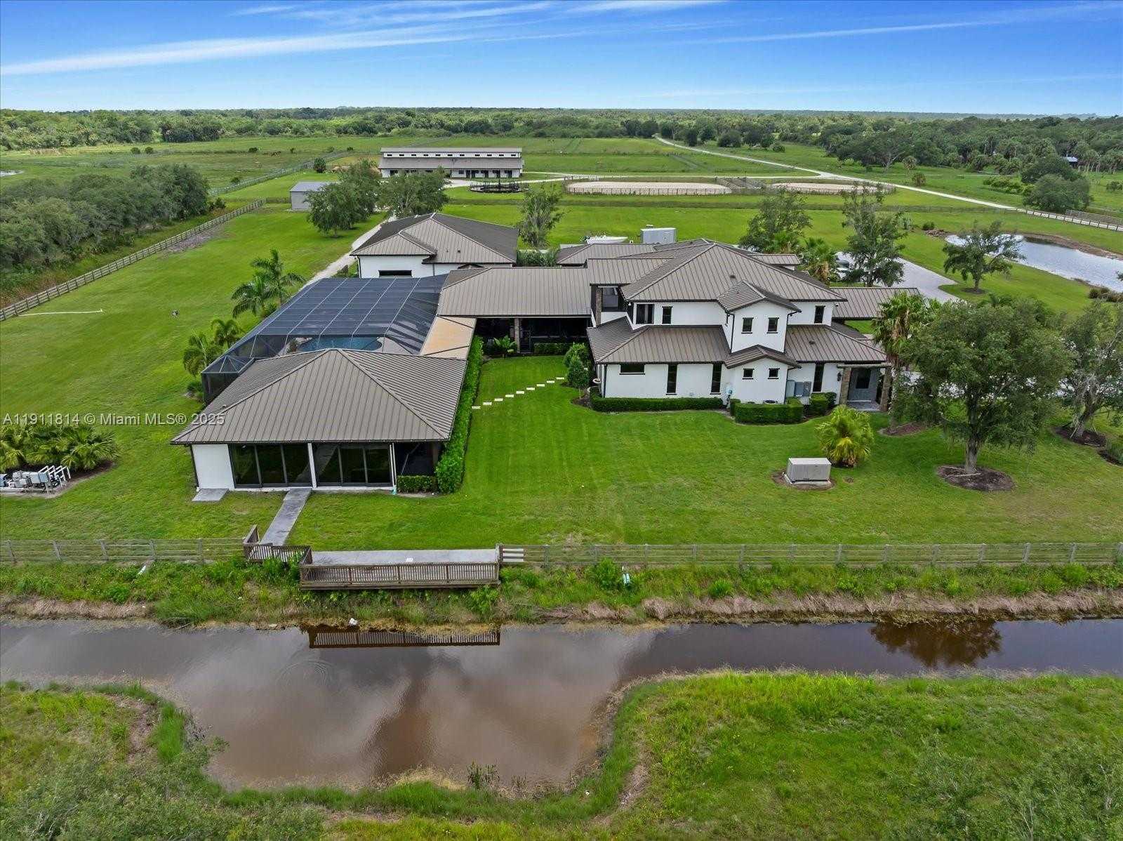 Small Image of 16675 C 24 CANAL RD, Port St. Lucie Number 43