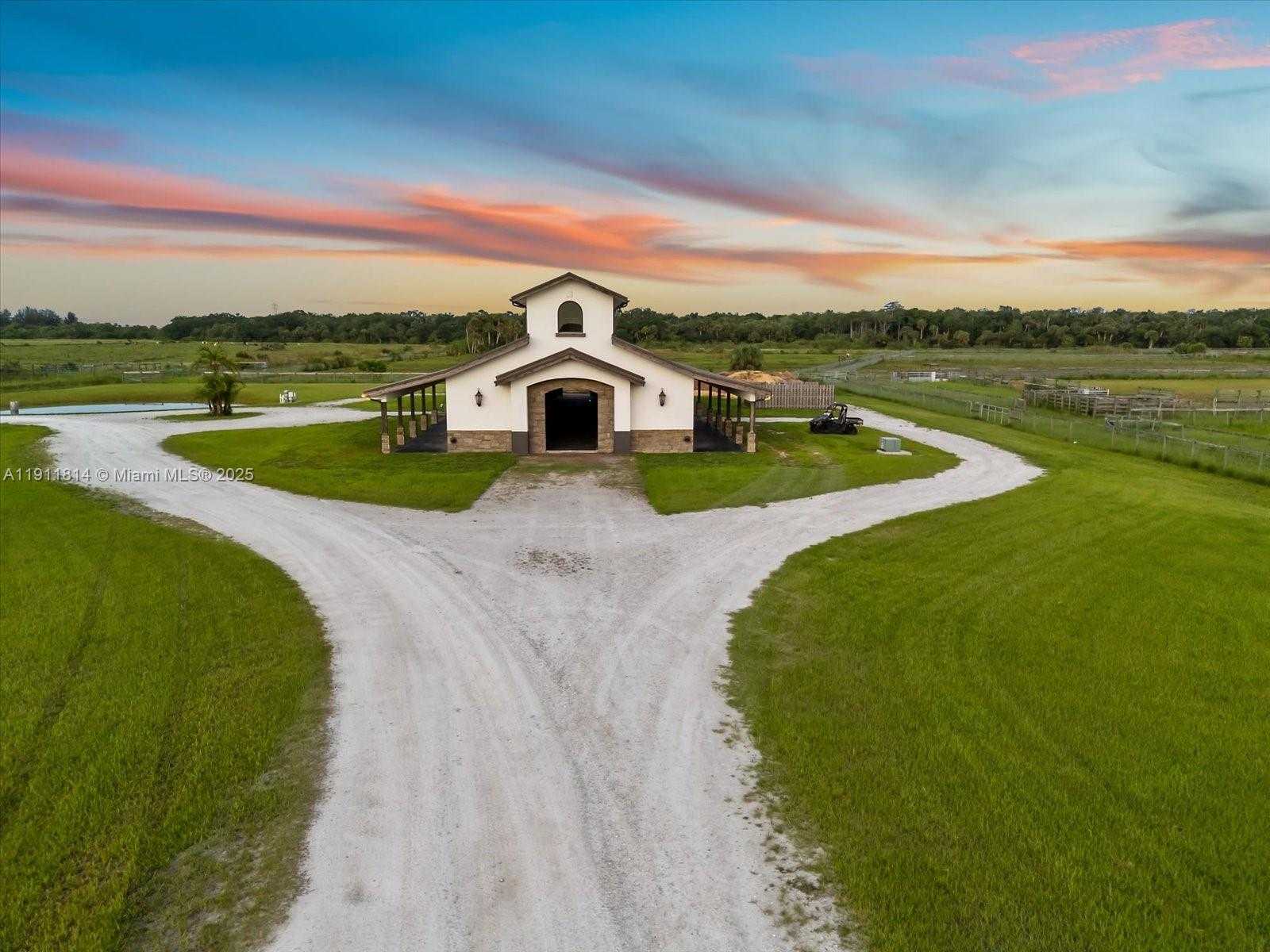 Small Image of 16675 C 24 CANAL RD, Port St. Lucie Number 45