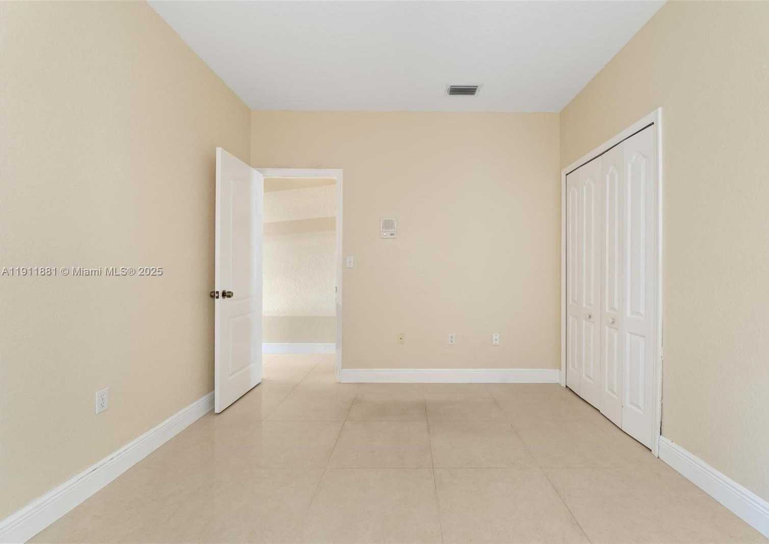 Small Image of 8761 NORTH WEST 142ND ST, Miami Lakes Number 25
