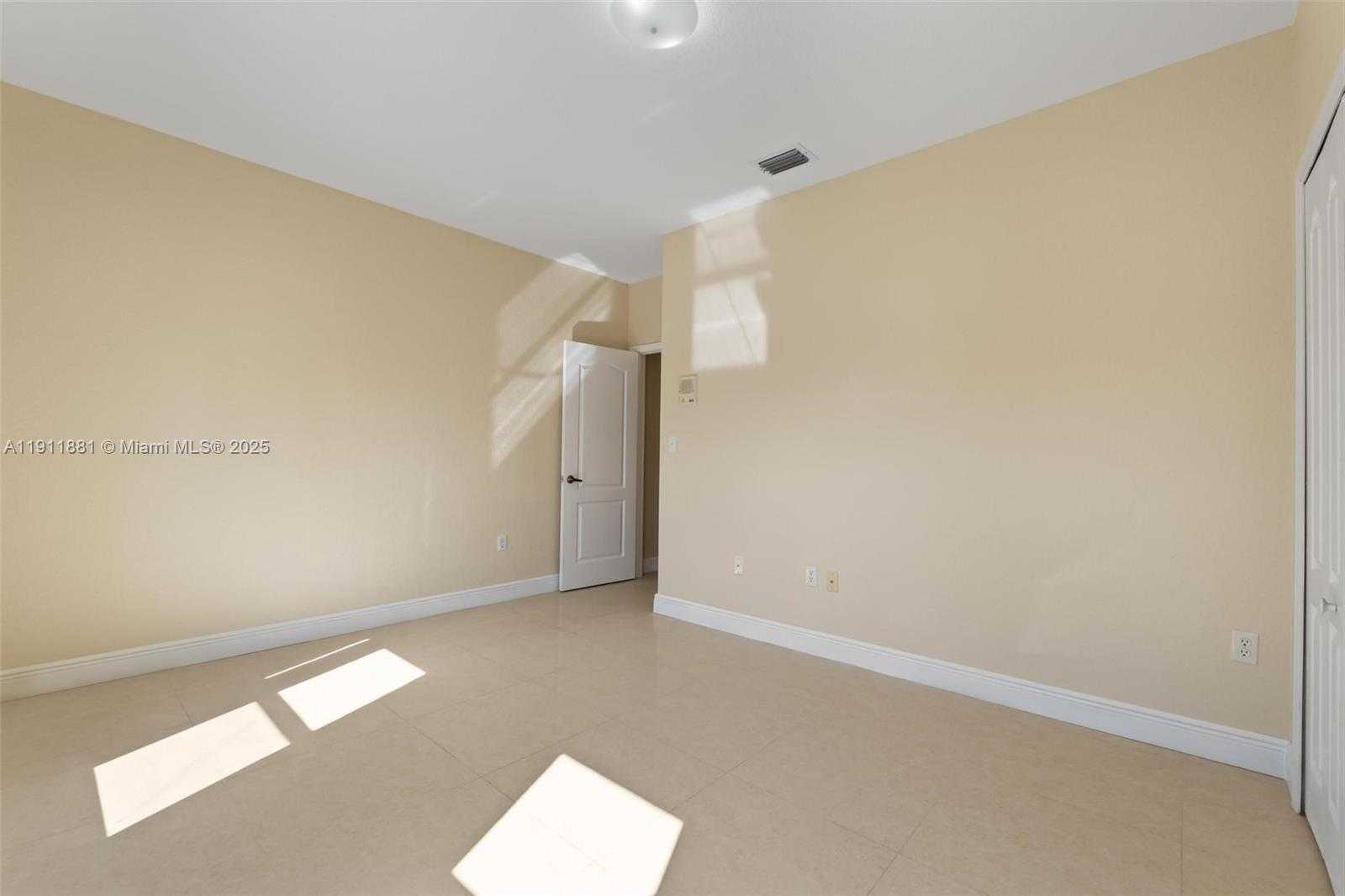 Small Image of 8761 NORTH WEST 142ND ST, Miami Lakes Number 28