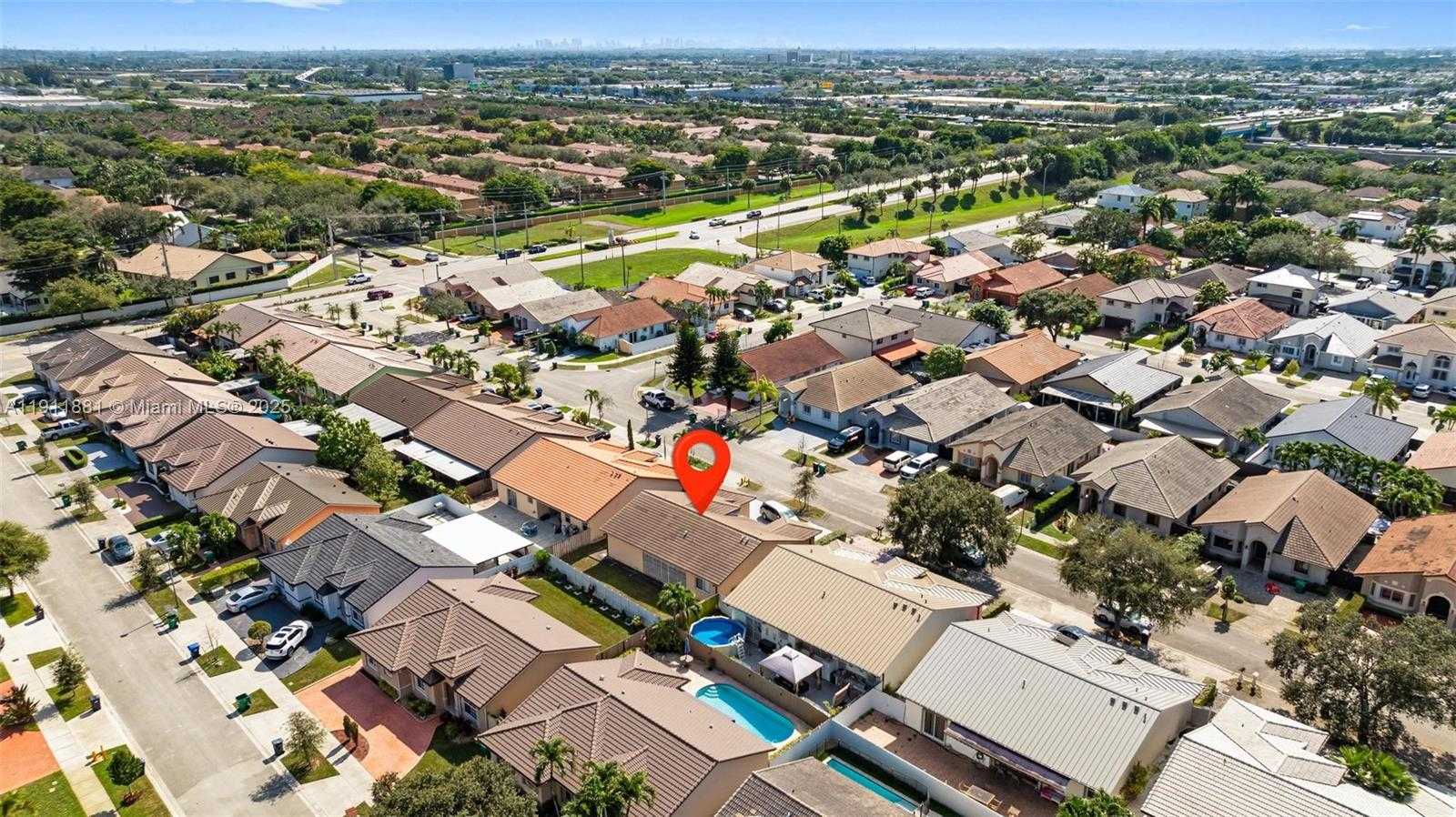 Small Image of 8761 NORTH WEST 142ND ST, Miami Lakes Number 38