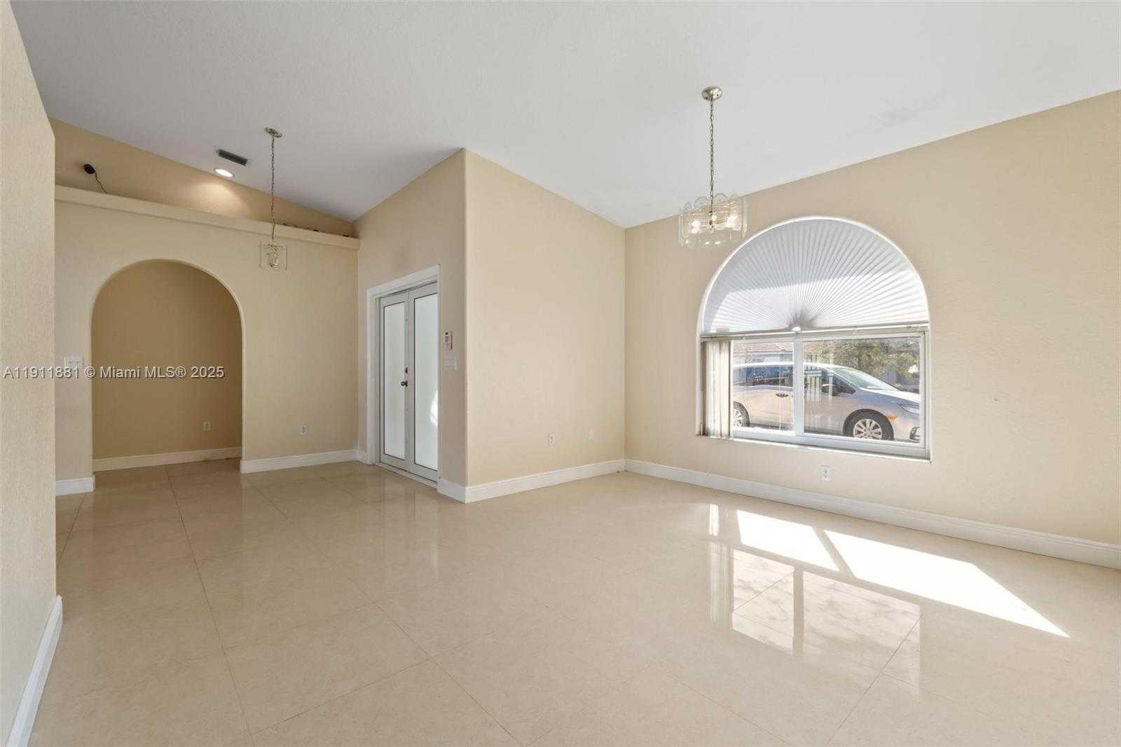 Small Image of 8761 NORTH WEST 142ND ST, Miami Lakes Number 7