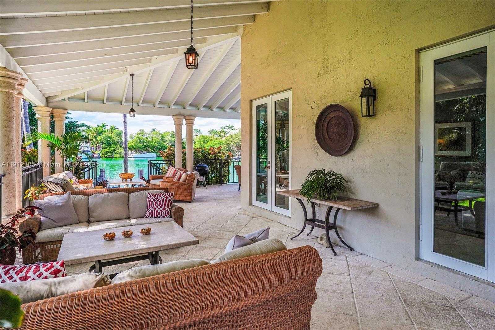 Small Image of 550 HARBOR DR, Key Biscayne Number 17