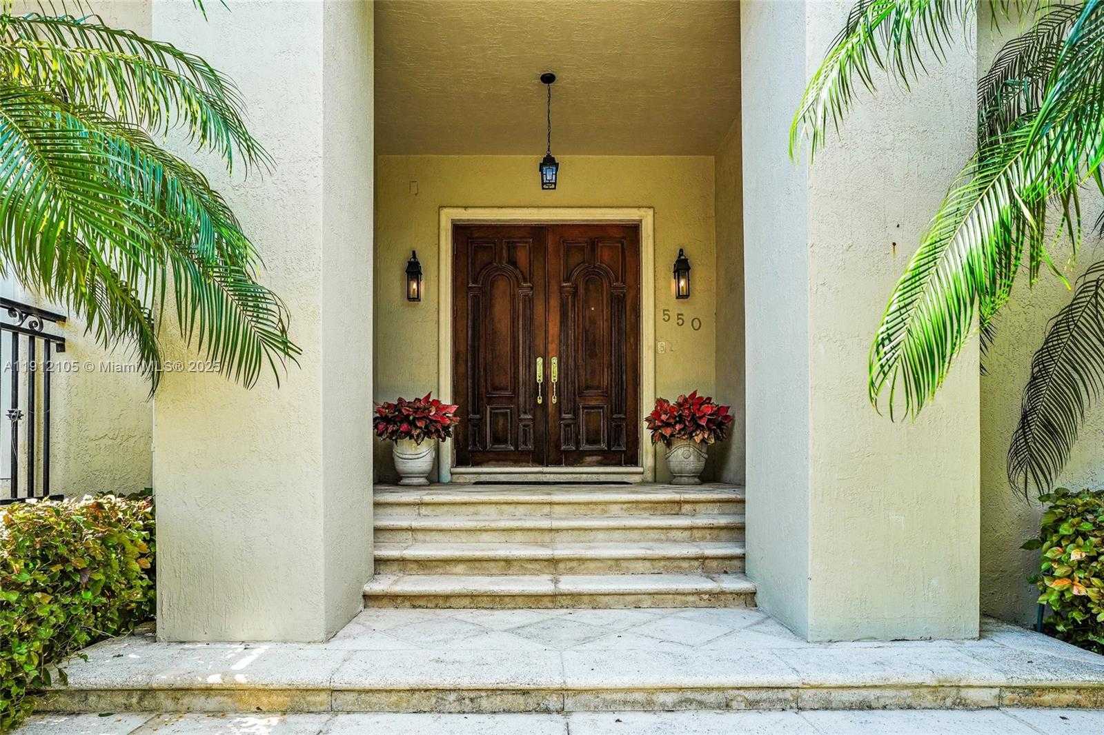 Small Image of 550 HARBOR DR, Key Biscayne Number 19