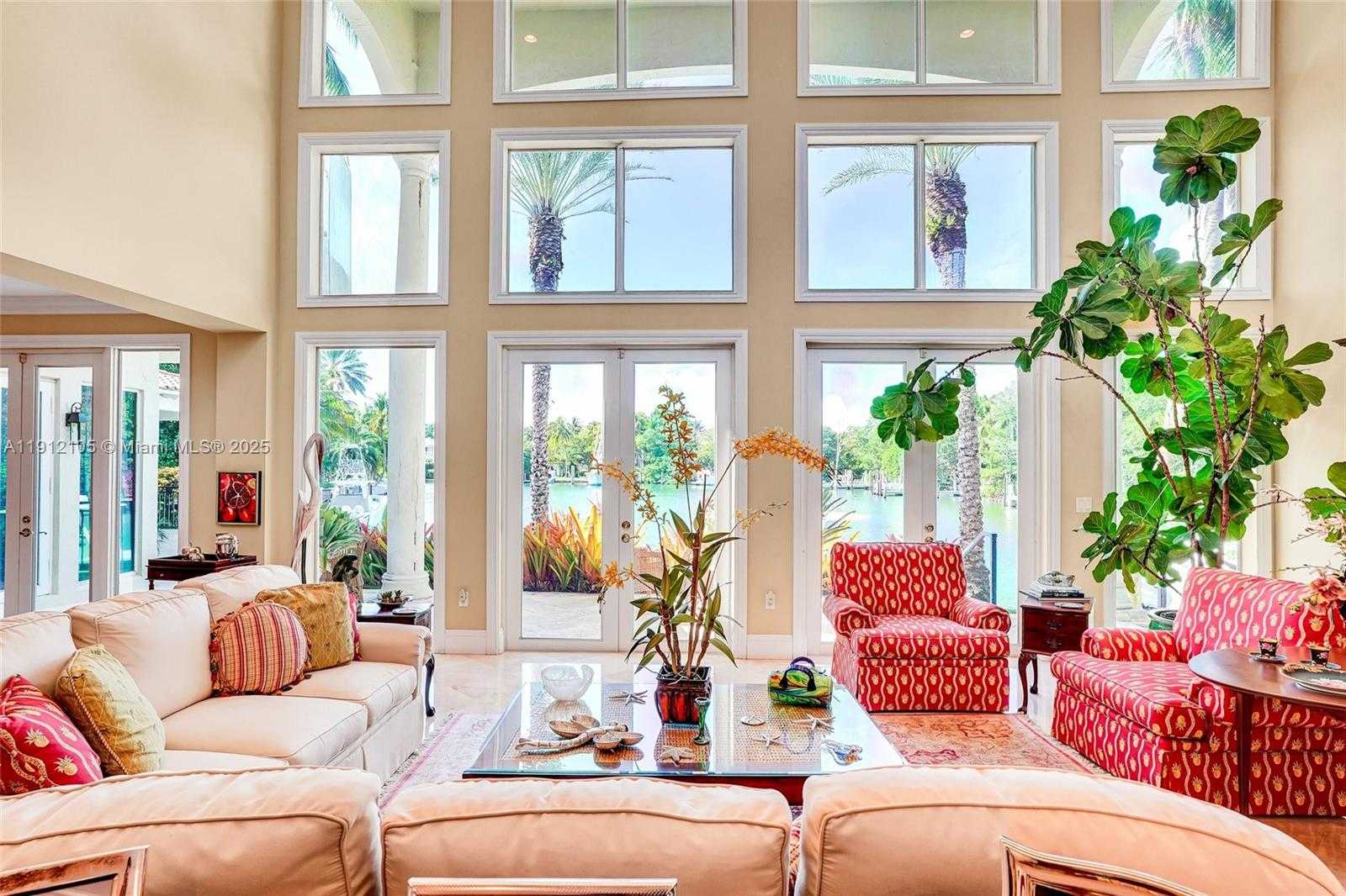 Small Image of 550 HARBOR DR, Key Biscayne Number 23