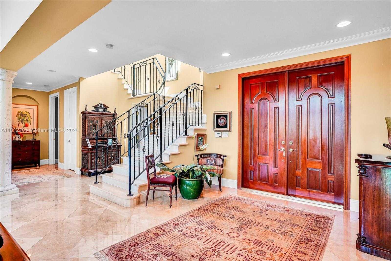 Small Image of 550 HARBOR DR, Key Biscayne Number 26