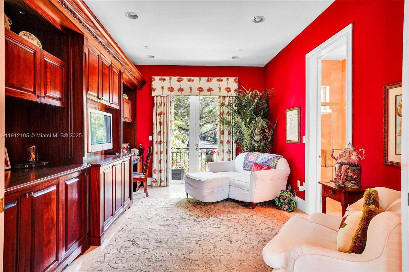 Small Image of 550 HARBOR DR, Key Biscayne Number 30