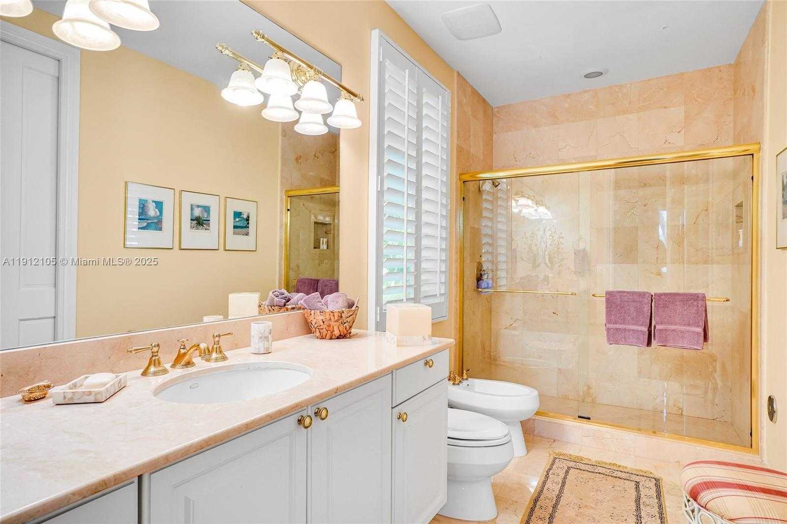 Small Image of 550 HARBOR DR, Key Biscayne Number 35