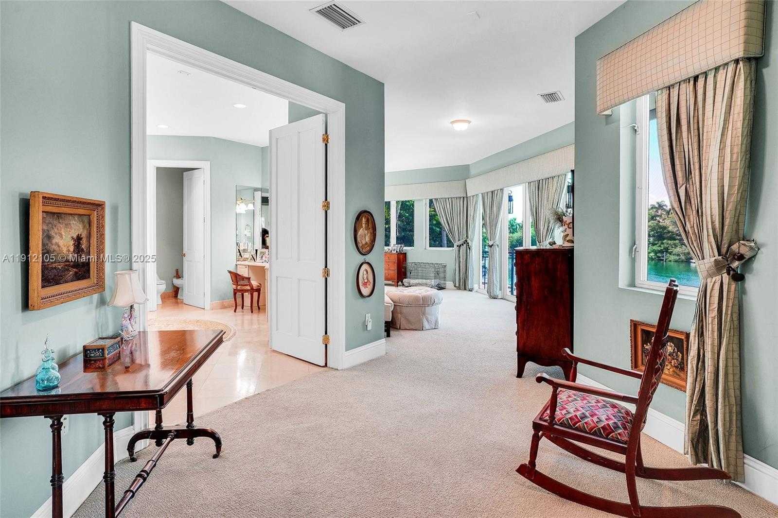 Small Image of 550 HARBOR DR, Key Biscayne Number 44