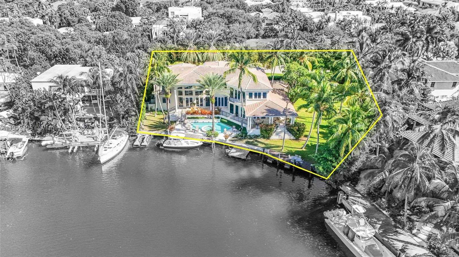 Small Image of 550 HARBOR DR, Key Biscayne Number 5