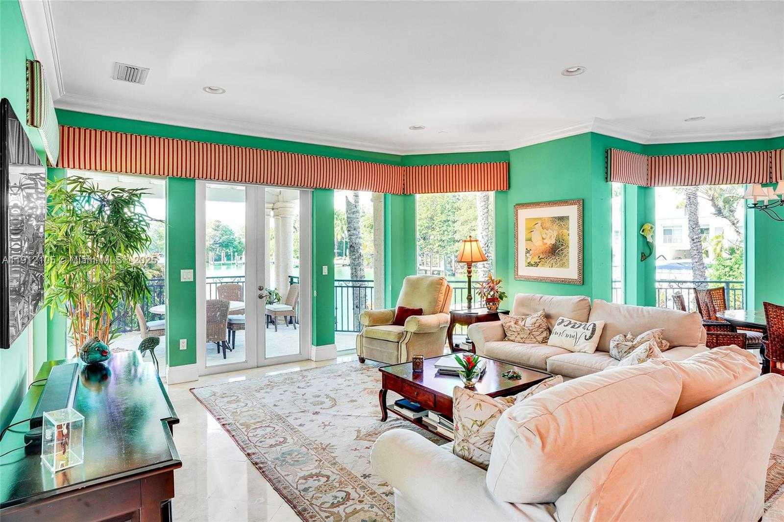 Small Image of 550 HARBOR DR, Key Biscayne Number 58