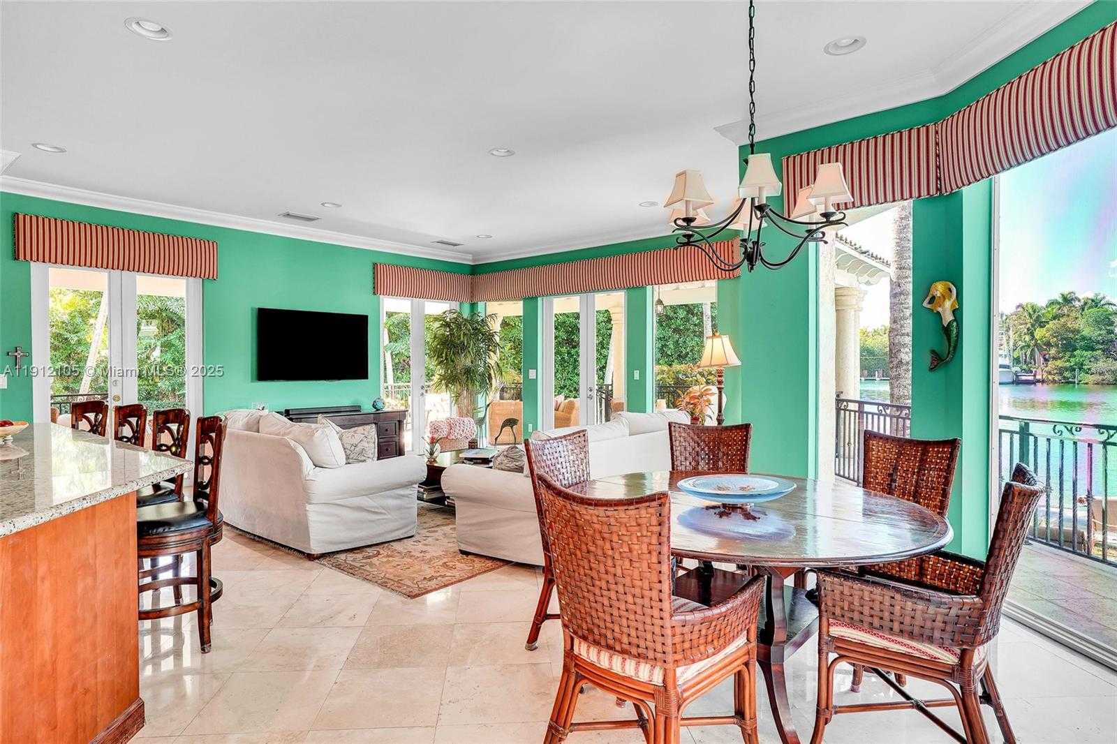 Small Image of 550 HARBOR DR, Key Biscayne Number 61