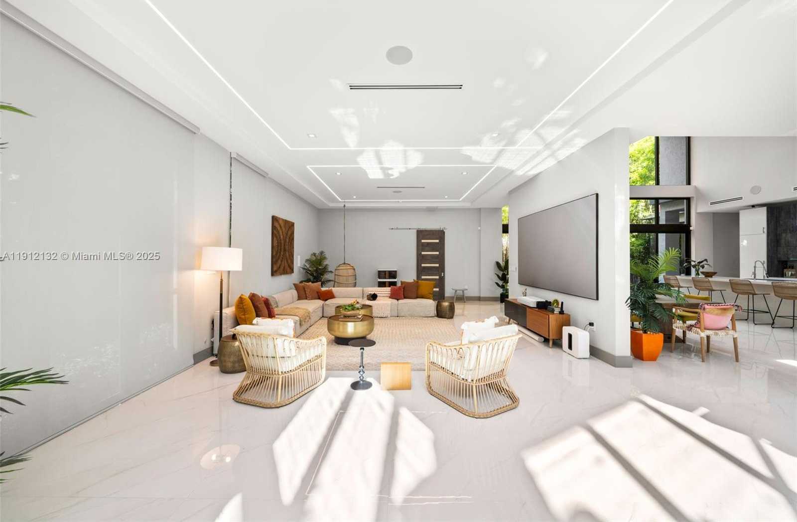 Small Image of 4185 VENTURA AVE, Coconut Grove Number 16