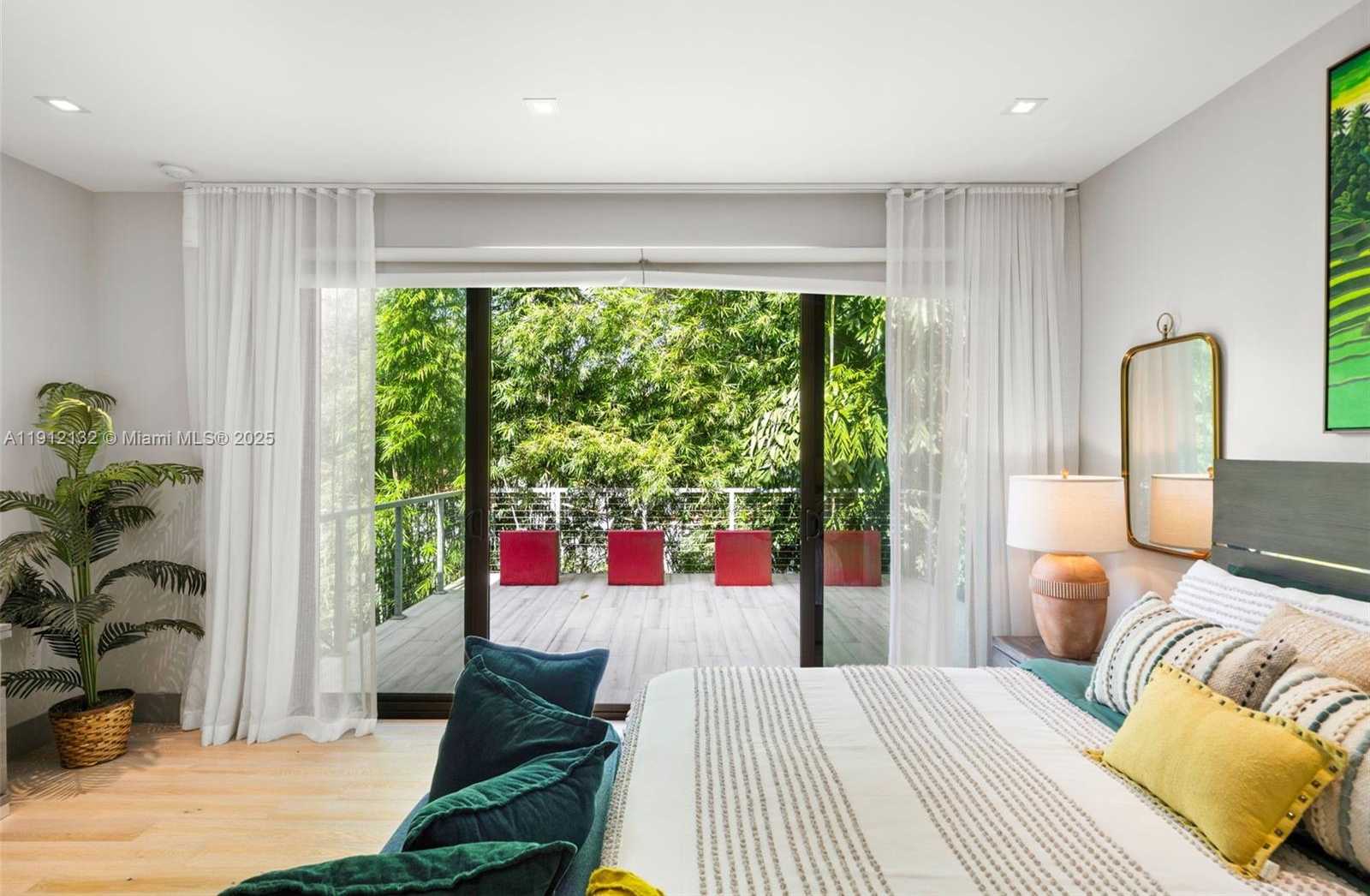 Small Image of 4185 VENTURA AVE, Coconut Grove Number 26