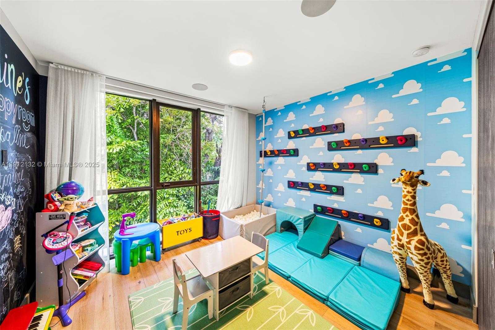 Small Image of 4185 VENTURA AVE, Coconut Grove Number 42