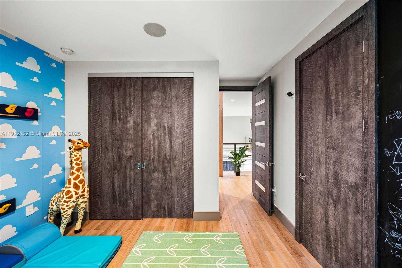 Small Image of 4185 VENTURA AVE, Coconut Grove Number 43