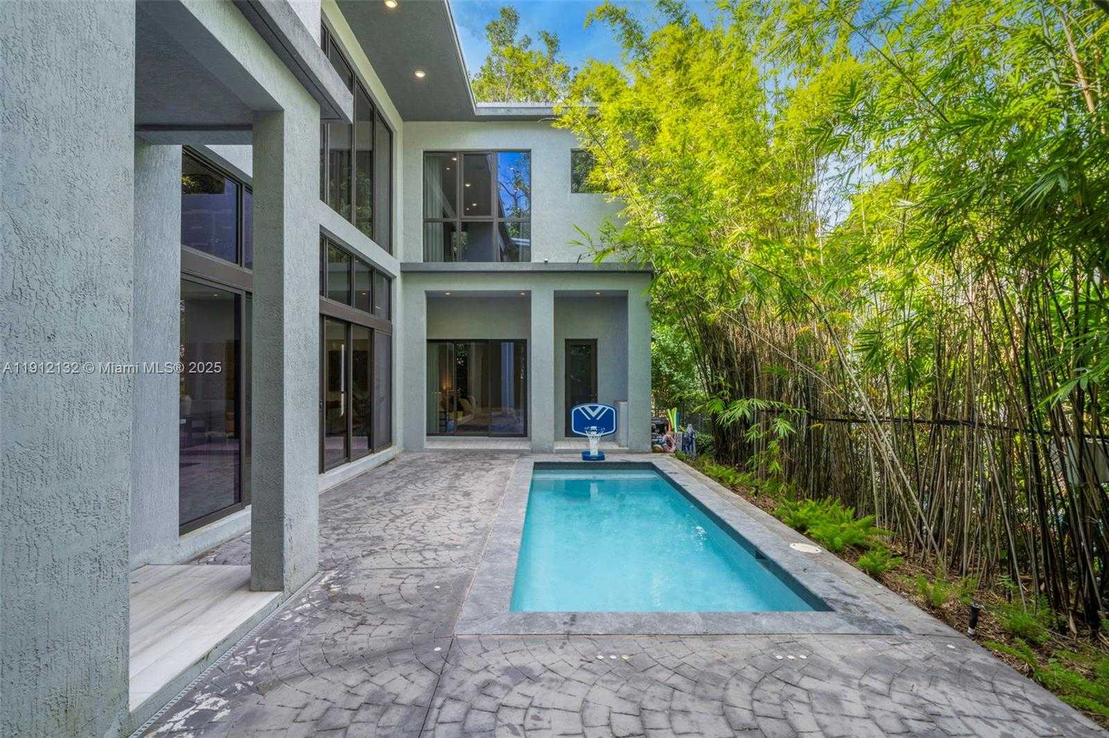 Small Image of 4185 VENTURA AVE, Coconut Grove Number 60