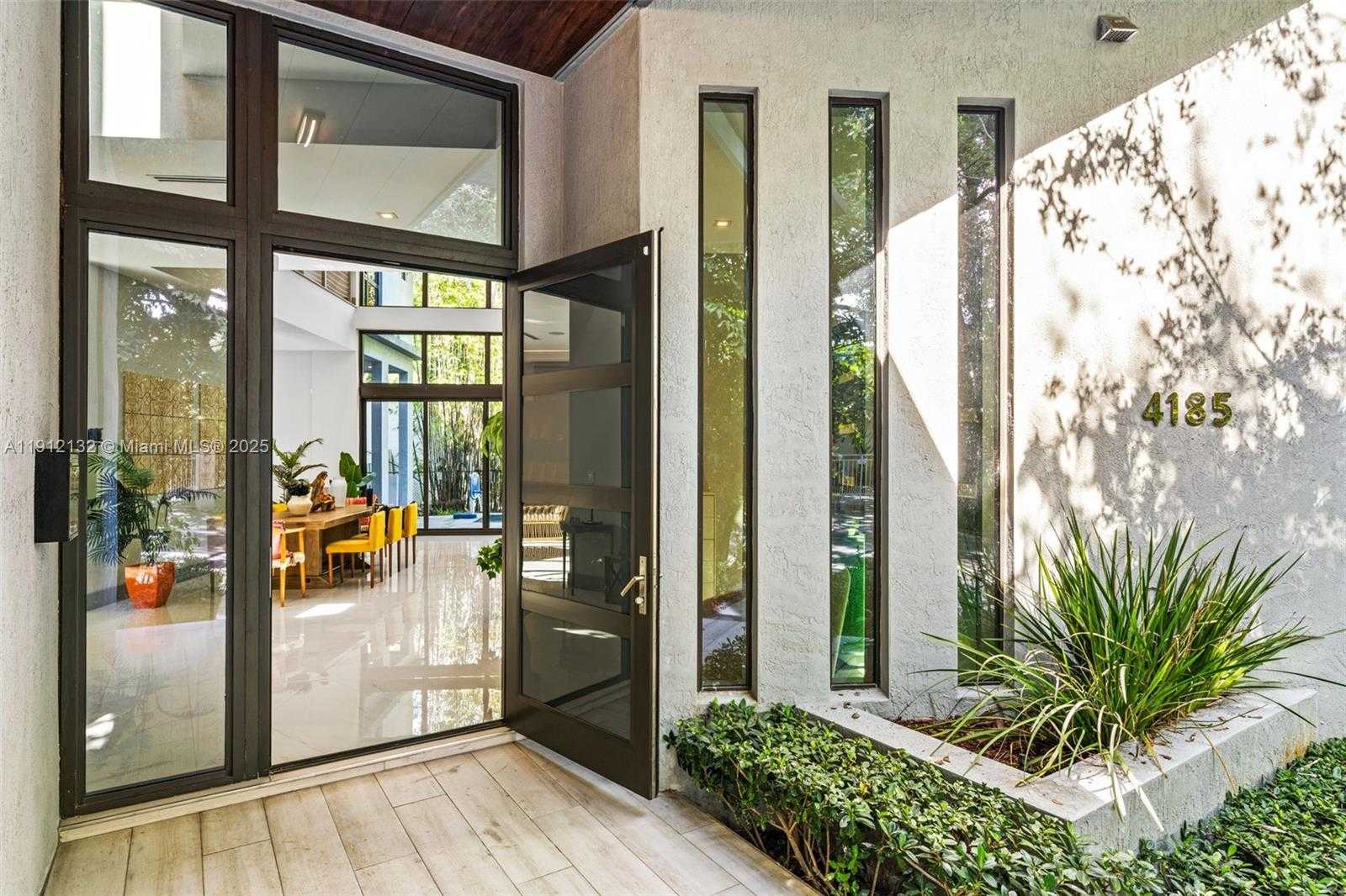 Small Image of 4185 VENTURA AVE, Coconut Grove Number 73