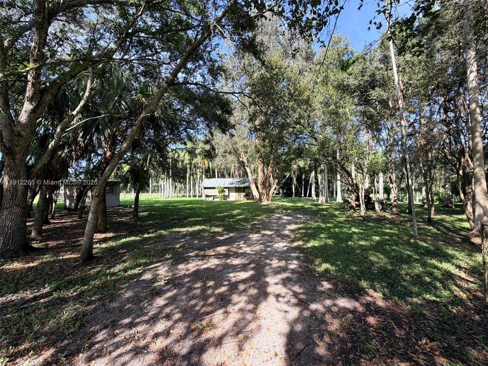 Small Image of 14431 MUSTANG TRL, Southwest Ranches Number 5