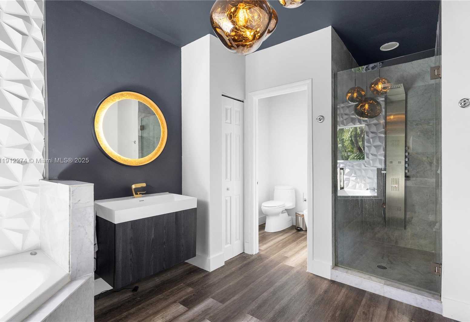 Small Image of 5869 NORTH WEST 112TH CT, Doral Number 22