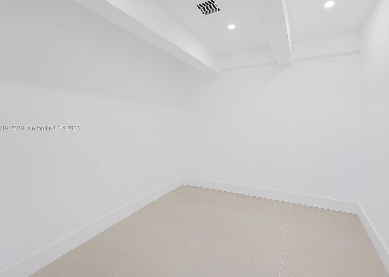 Small Image of 953 NORTH EAST 91ST TER, Miami Shores Number 10