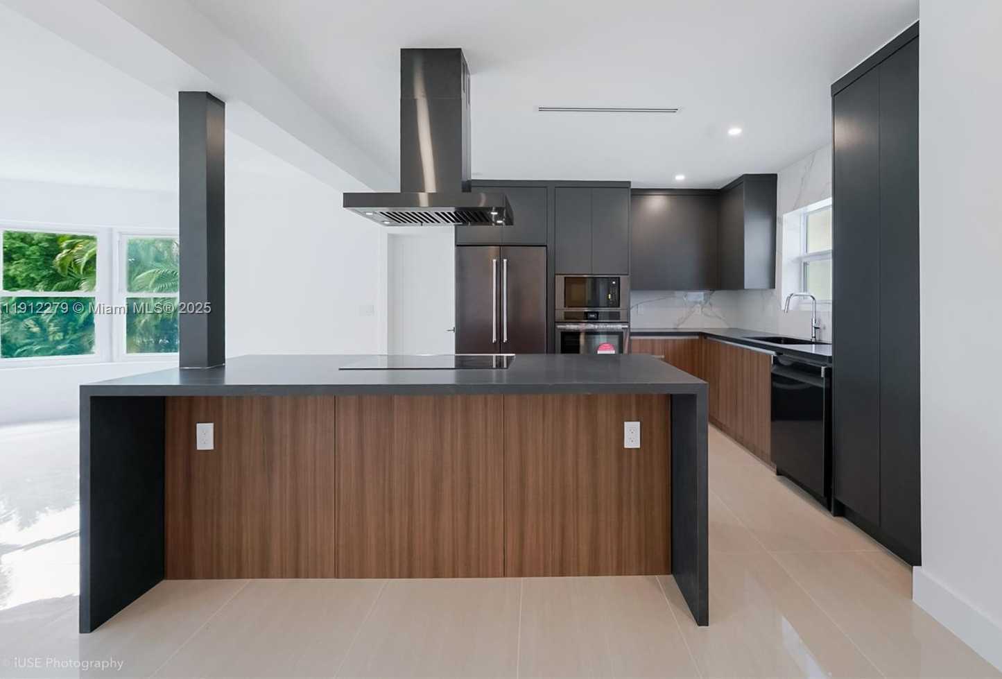 Small Image of 953 NORTH EAST 91ST TER, Miami Shores Number 2