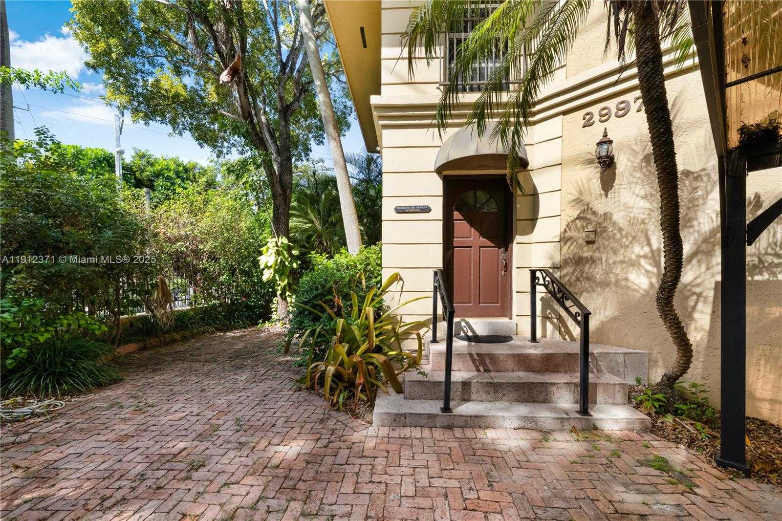 Small Image of 2997 DAY AVE, Miami Number 2