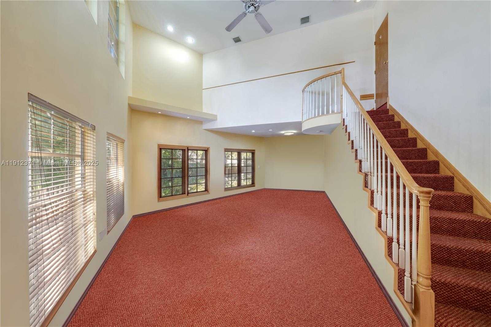 Small Image of 2997 DAY AVE, Miami Number 4