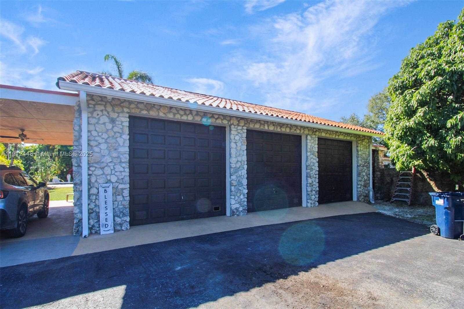 Small Image of 19051 SOUTH WEST 147TH AVE, Miami Number 11