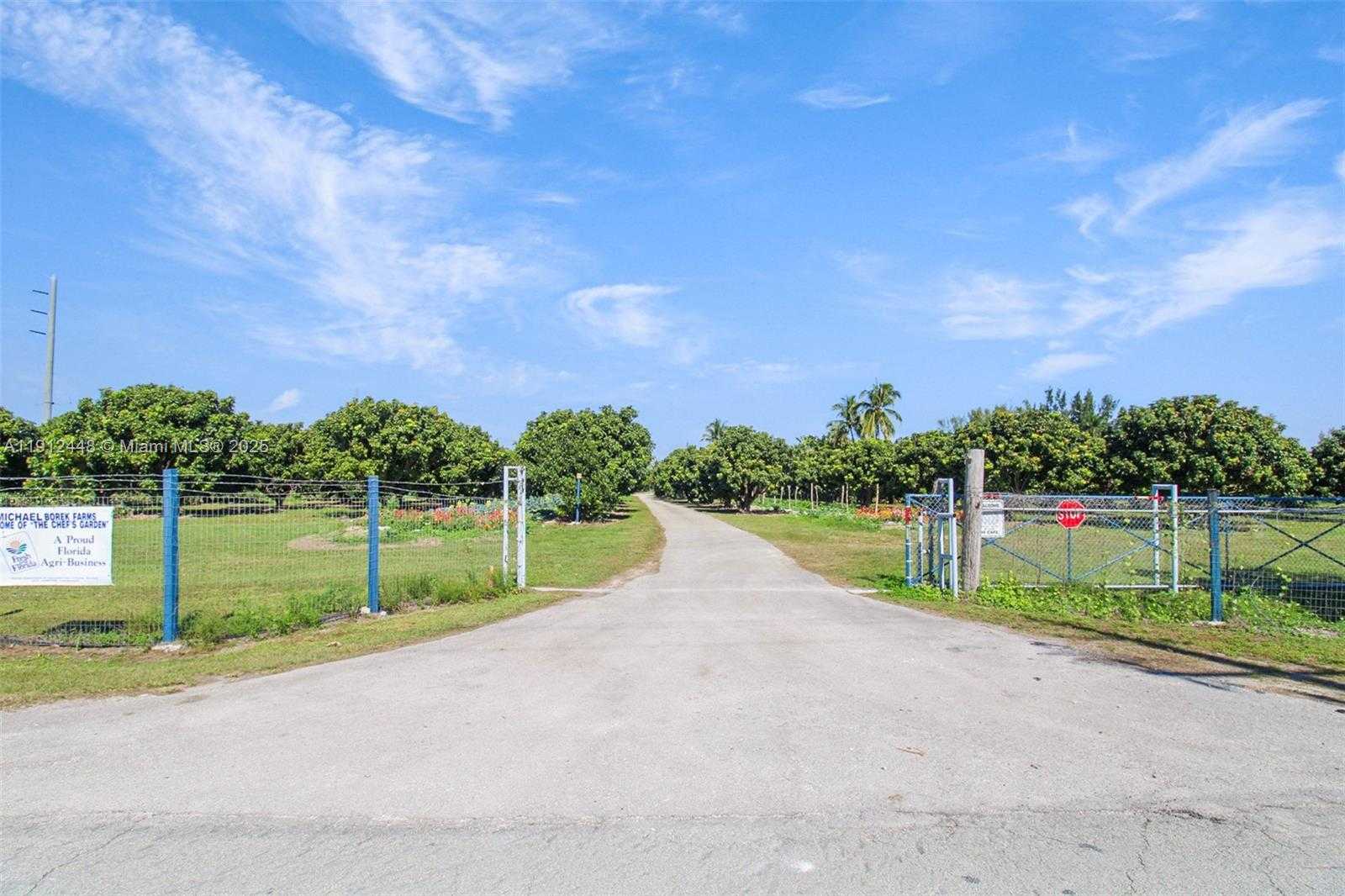 Small Image of 19051 SOUTH WEST 147TH AVE, Miami Number 16