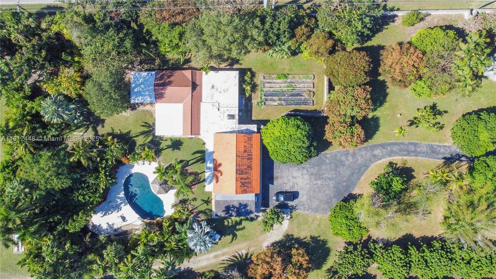 Small Image of 19051 SOUTH WEST 147TH AVE, Miami Number 3