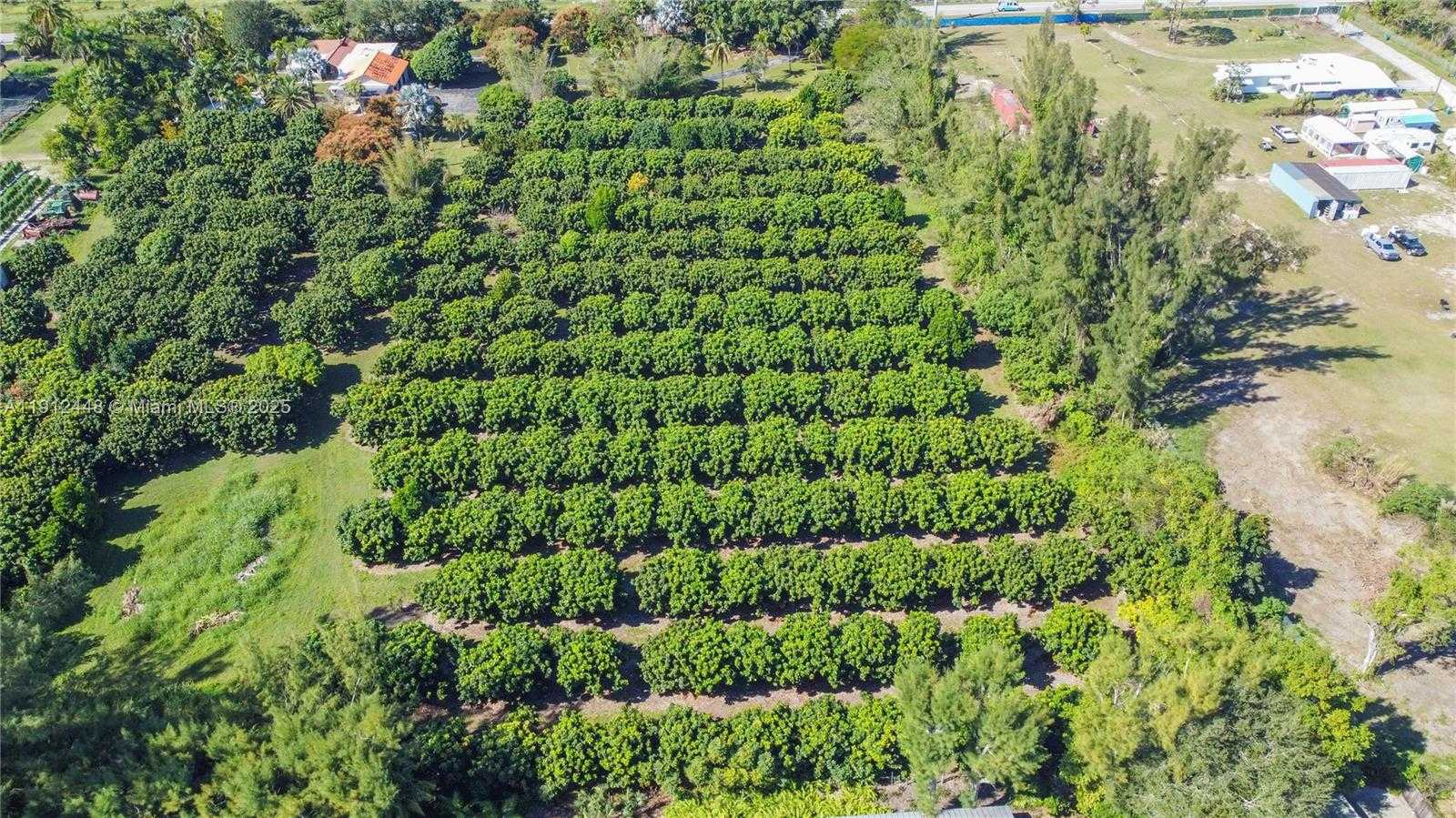 Small Image of 19051 SOUTH WEST 147TH AVE, Miami Number 31