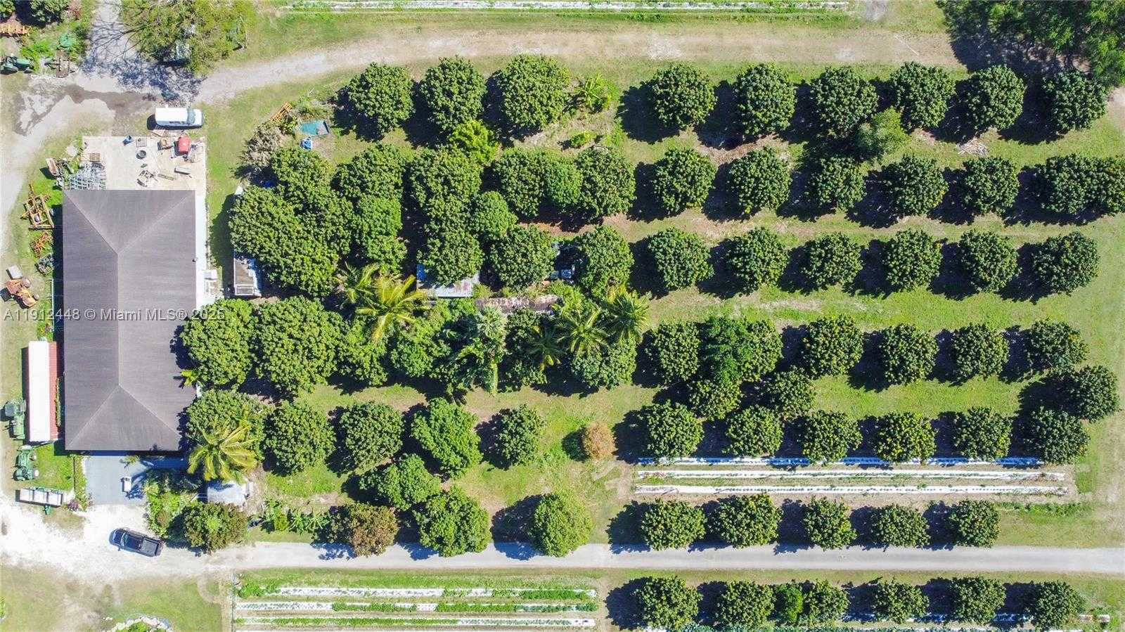 Small Image of 19051 SOUTH WEST 147TH AVE, Miami Number 36