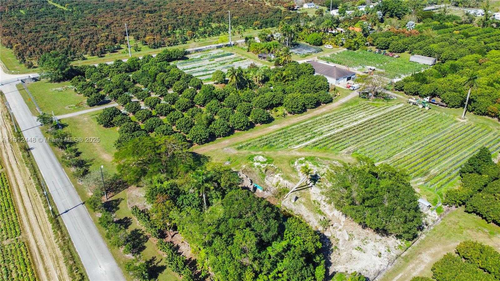 Small Image of 19051 SOUTH WEST 147TH AVE, Miami Number 40