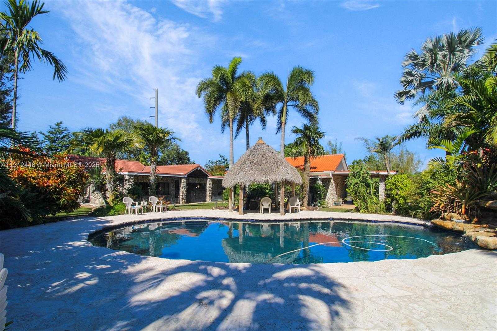 Small Image of 19051 SOUTH WEST 147TH AVE, Miami Number 7