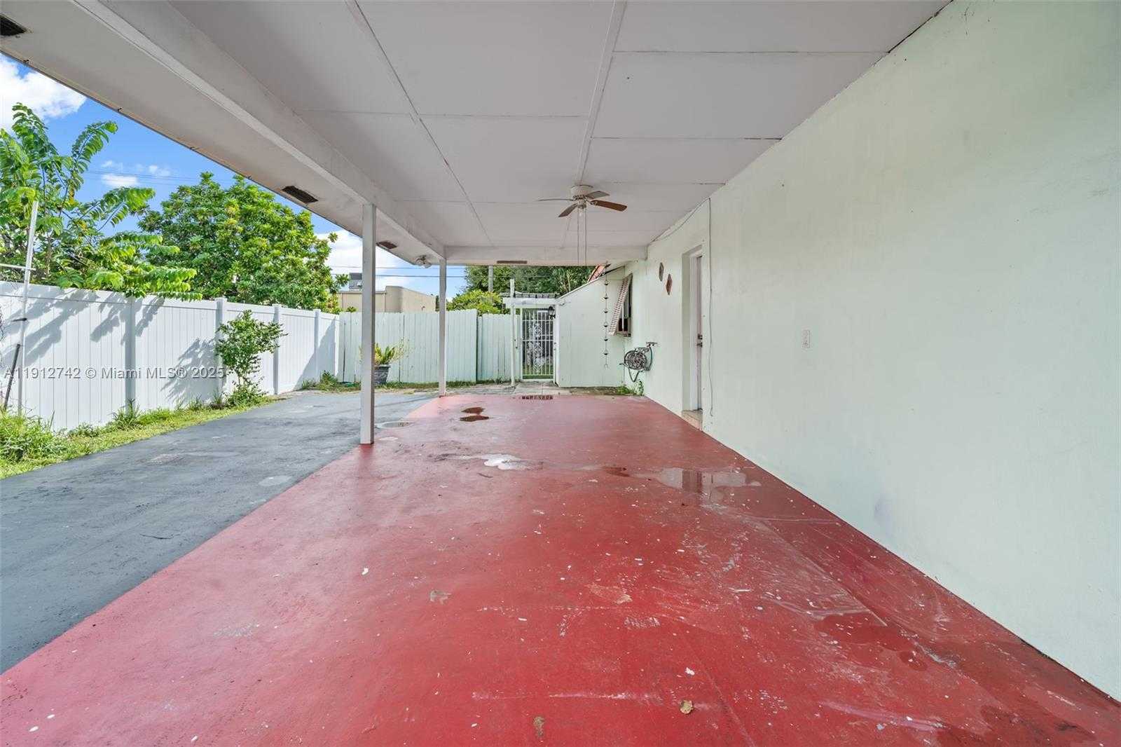 Small Image of 136 CAYMAN DR, Palm Springs Number 5