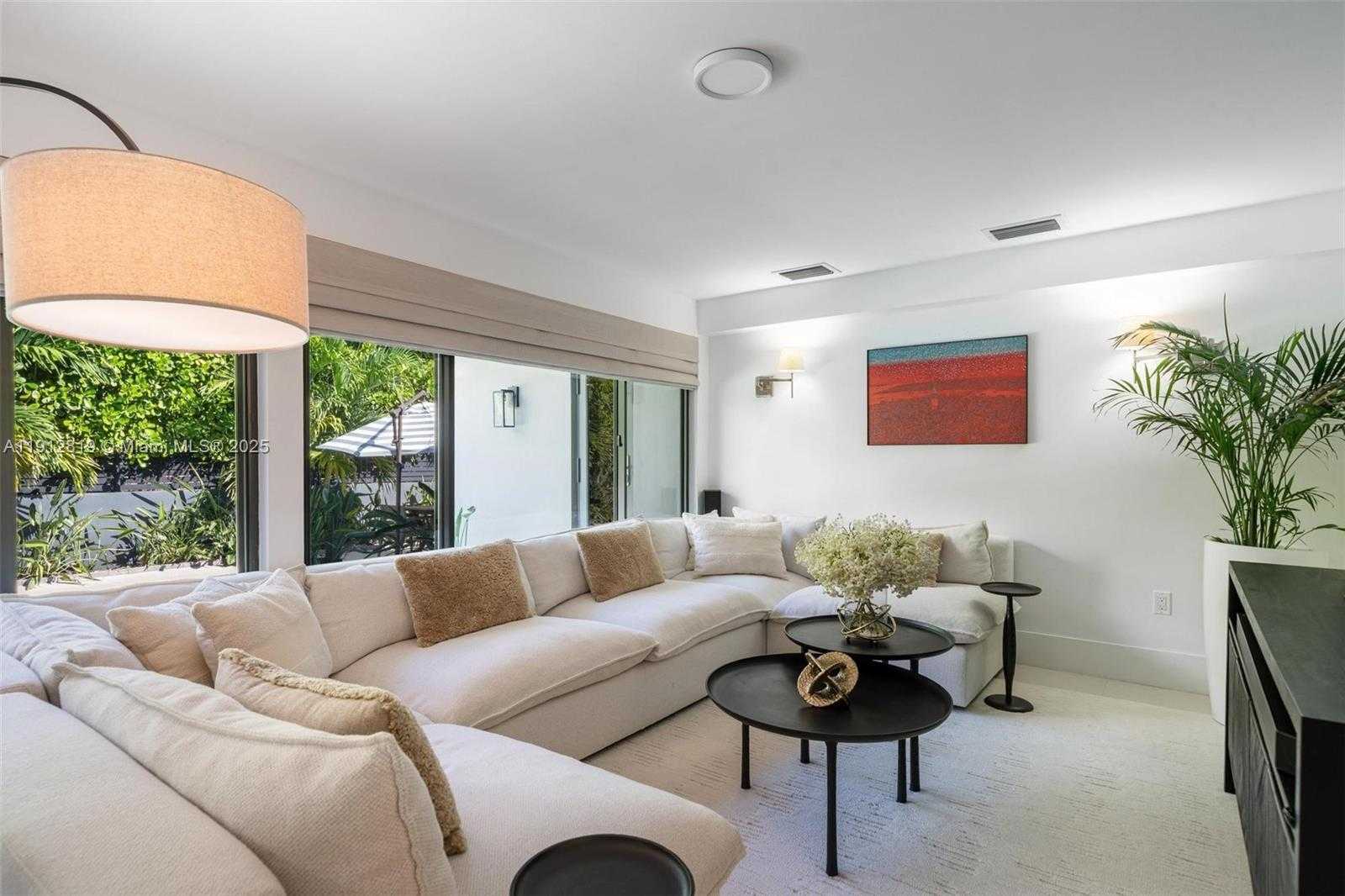 Small Image of 1043 NORTH EAST 98TH ST, Miami Shores Number 12