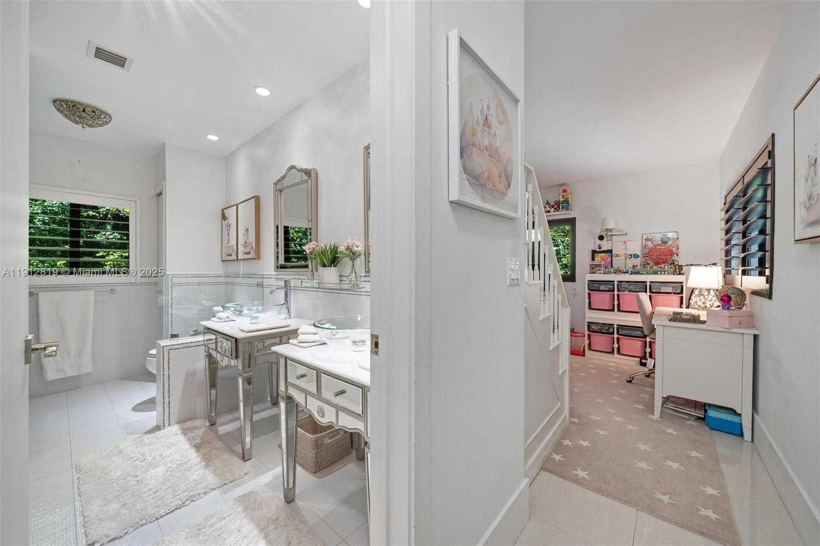 Small Image of 1043 NORTH EAST 98TH ST, Miami Shores Number 32