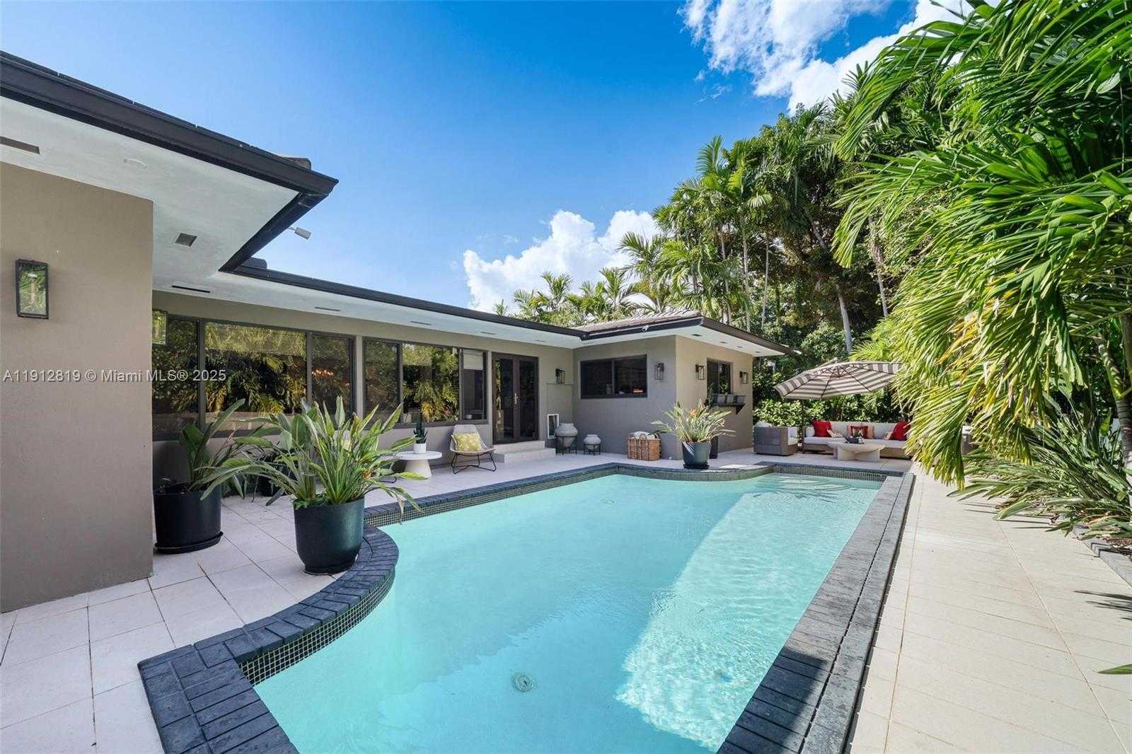 Small Image of 1043 NORTH EAST 98TH ST, Miami Shores Number 37