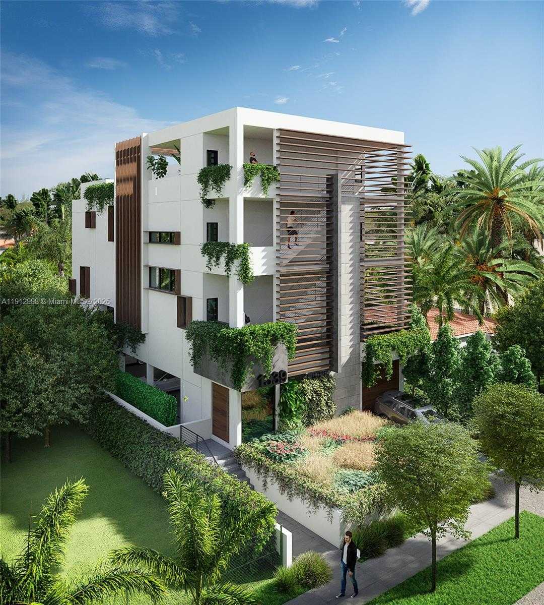 Small Image of 1339 14TH TER, Miami Beach Number 1